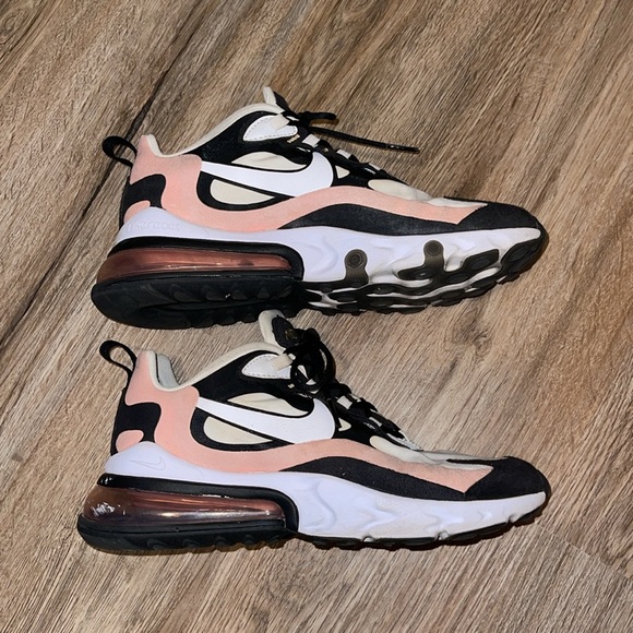 Wmns Nike Air Max 270 React Black White Bleached Coral - Picture 5 of 8